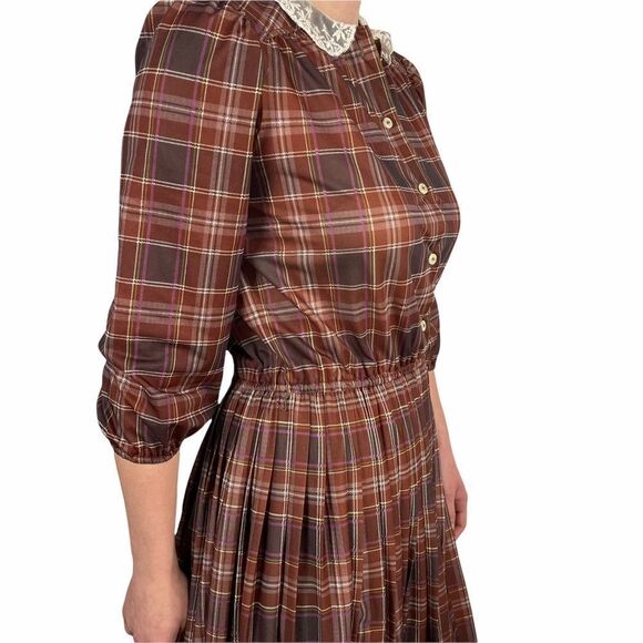 Non-Stop Vintage Plaid Midi Dress - Picture 3 of 11